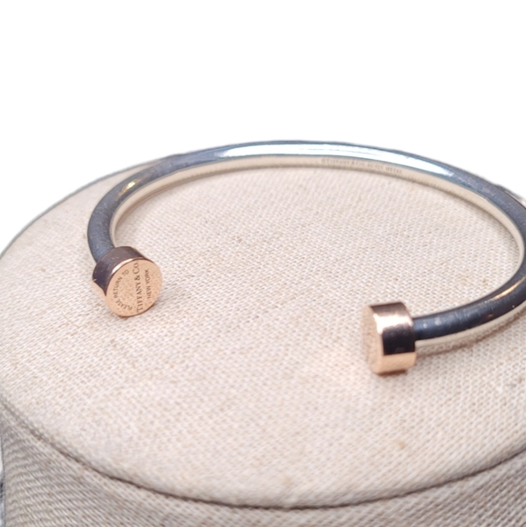 Rare Tiffany & Co Rubedo Ends Circle Edge Cuff Bracelet - Picture 9 of 16